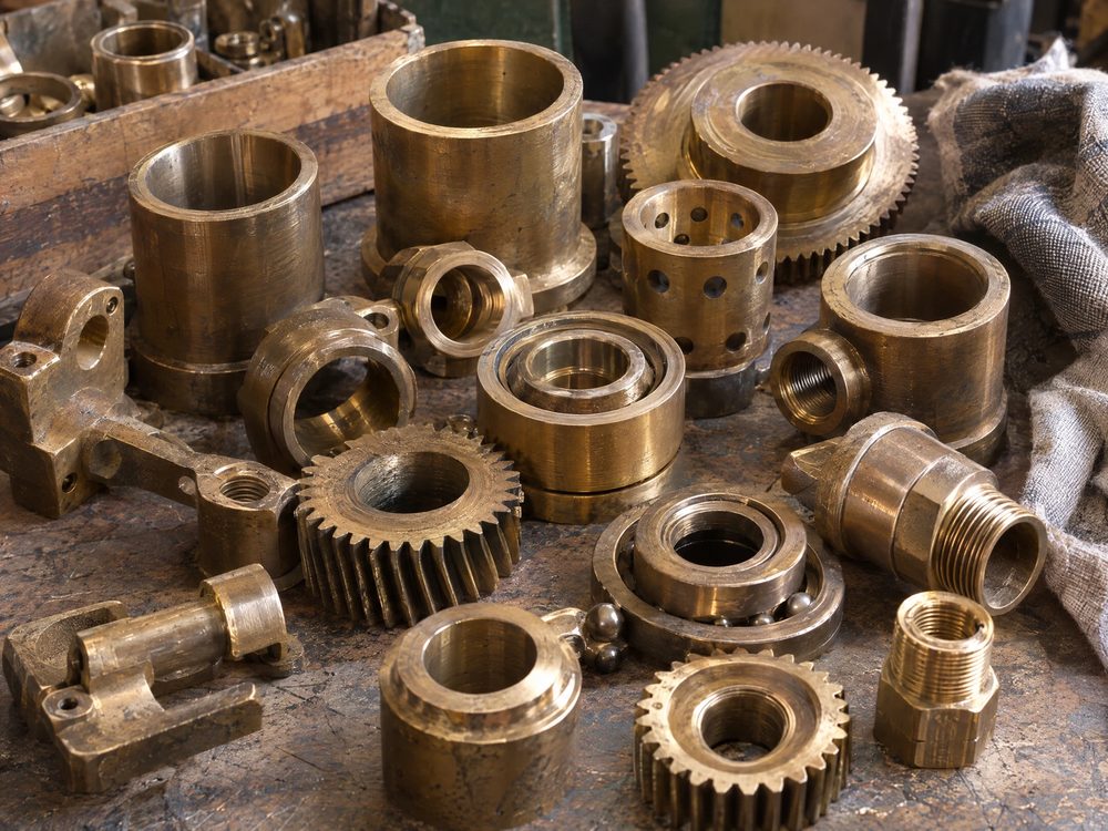 Peças de bronze e latão para reciclagem